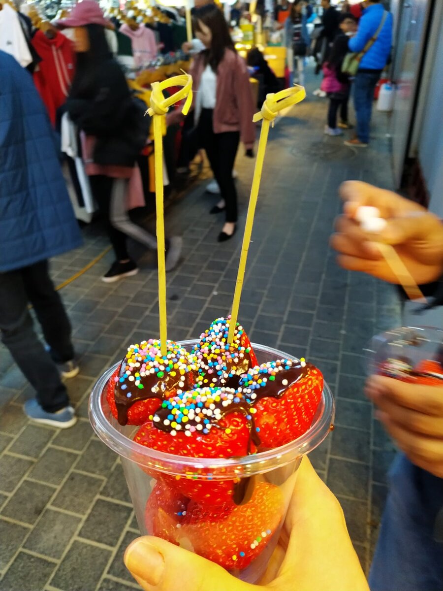 Клубничка...