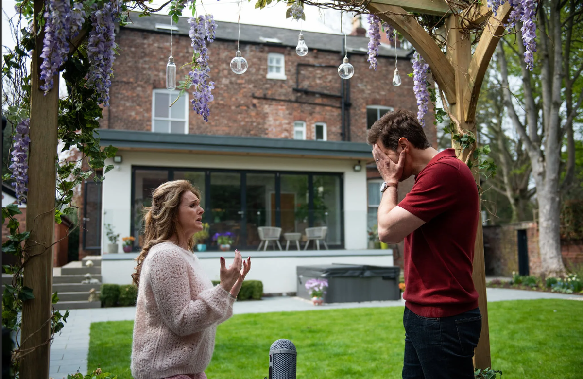 Кадры из сериала "Незнакомка (Незнакомец) / The Stranger", Великобритания, 2020