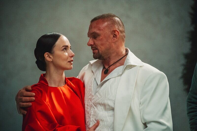 Кадр из 2-го сезона сериала «Два холма»