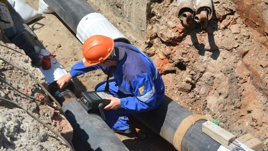     «Ростовские тепловые сети» объявили о планах перенести сроки запланированных гидравлических испытаний теплосетей на конец июля, информация об этом появилась на портале компании.