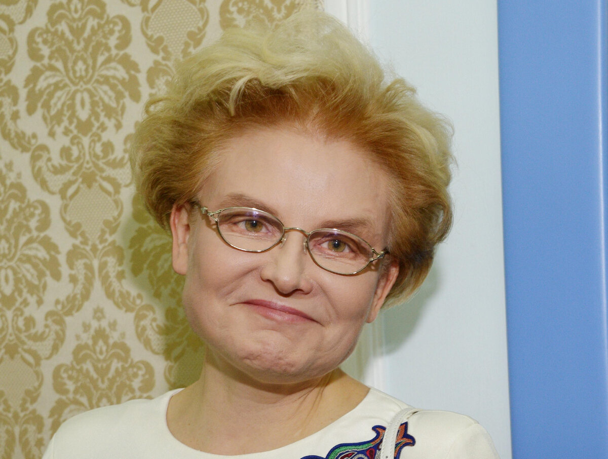 Из русской блондинки в темнокожую леди с афро: Елена Малышева удивила всех своей сменой внешности (Legion-Media)