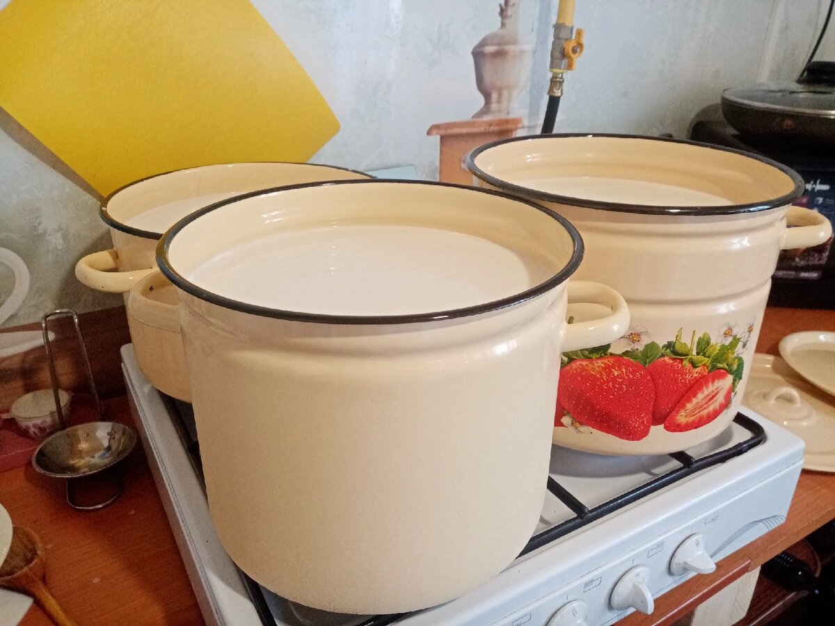 Мои кастрюли для молока