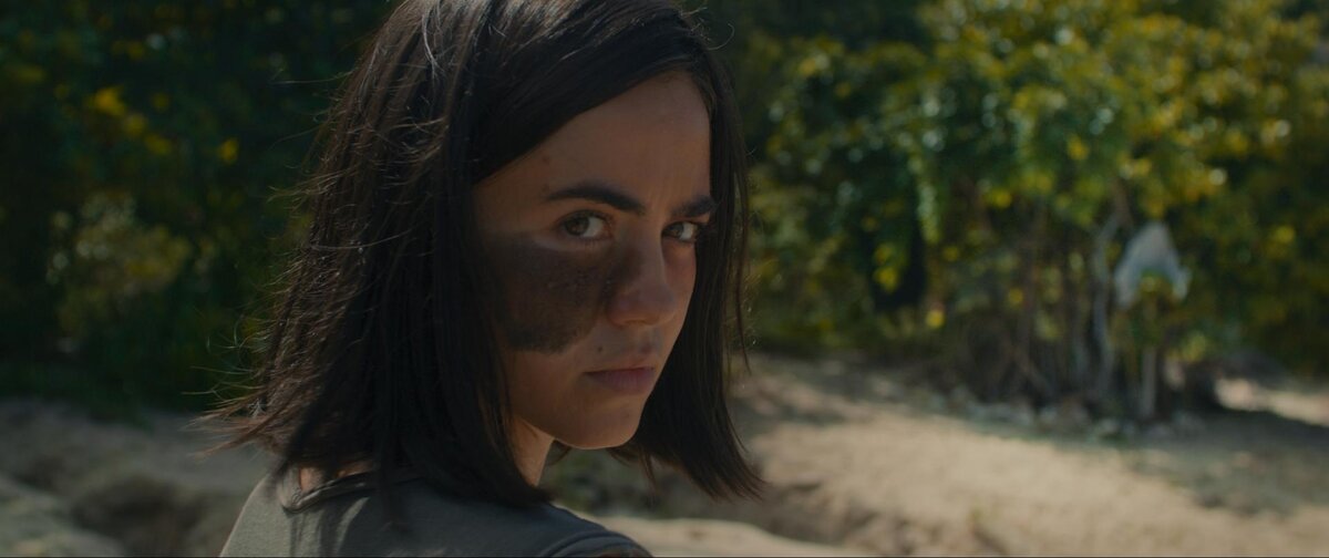 Кассандра Нод (Cassandra Naud) исполнила роль CW