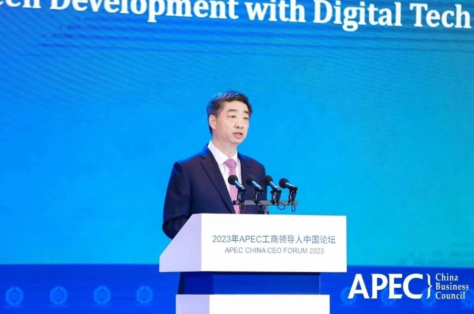    Председатель HUAWEI Ху Хоукун