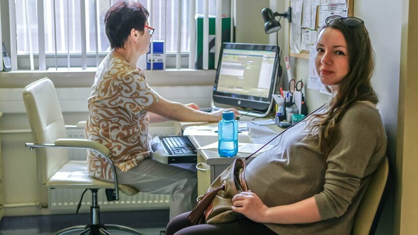    Беременная женщина на приеме у специалиста © Сайт мэра Москвы