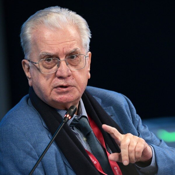     Устойчивость культуры к сложным мировым событиям обсудили на ПМЭФ