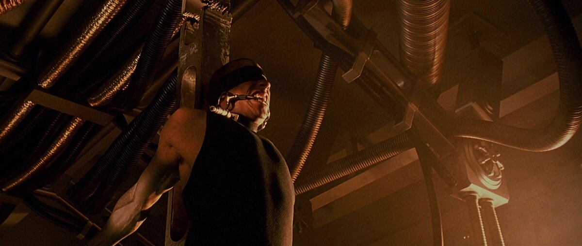 На съемках фильма "Черная дыра" (1999)