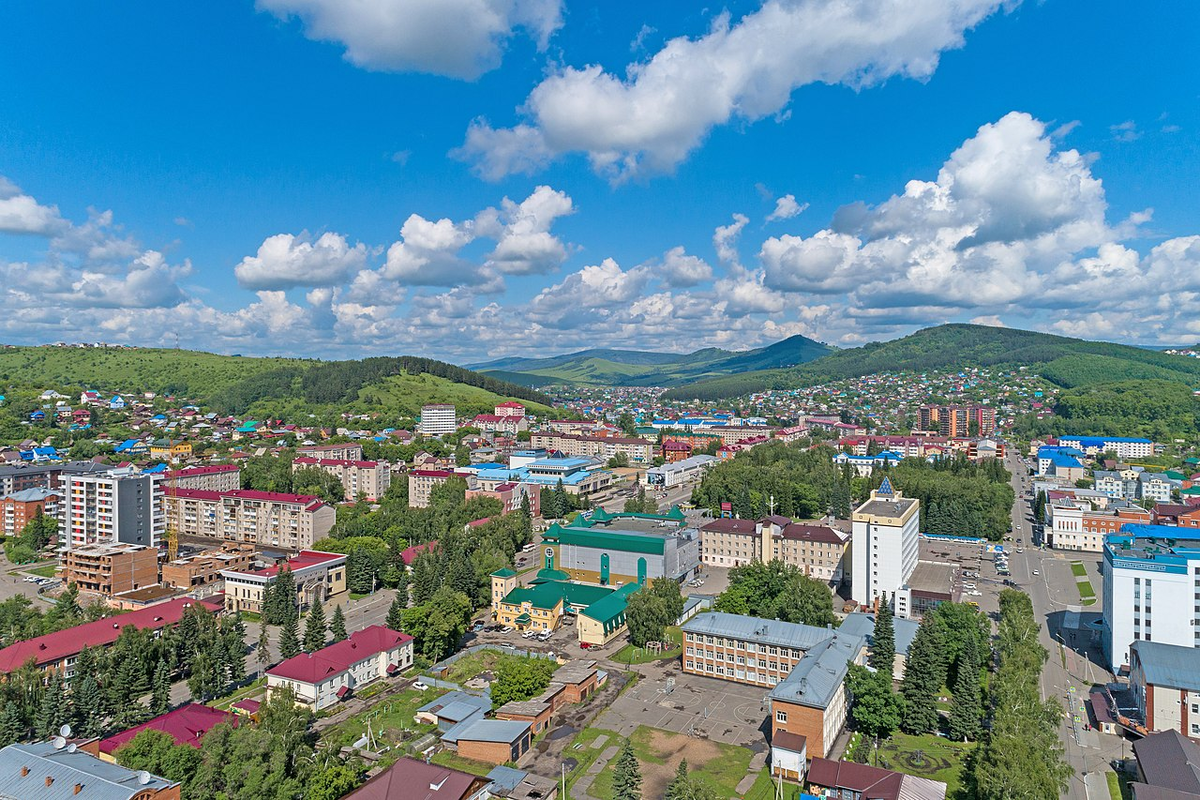 Республика Алтай. Горно-Алтайск. Центральная часть города.