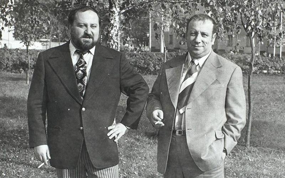 Братья Вайнеры – авторы сценария и романа «Эра милосердия»