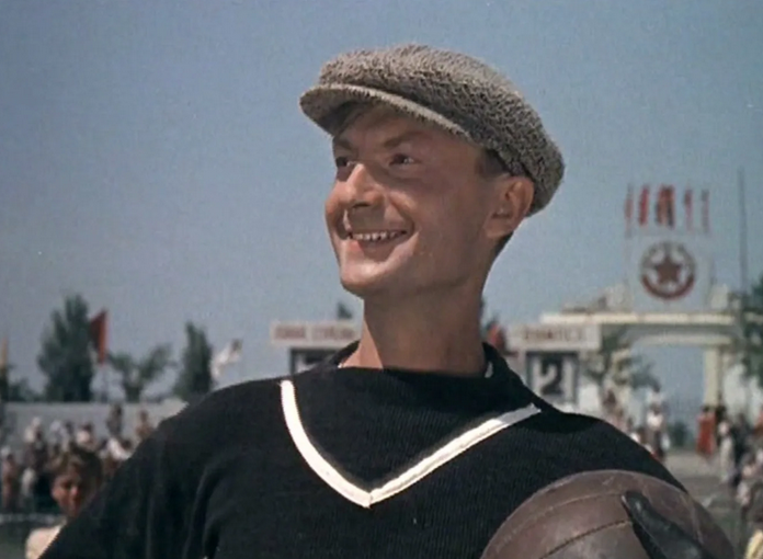 А далее факты, которые могут вас удивить или же вы просто узнаете новую информацию.  Георгий Михайлович Вицин - один из самых любимых и известных актеров нашей страны. Давайте узнаем о нем чуть больше.-2