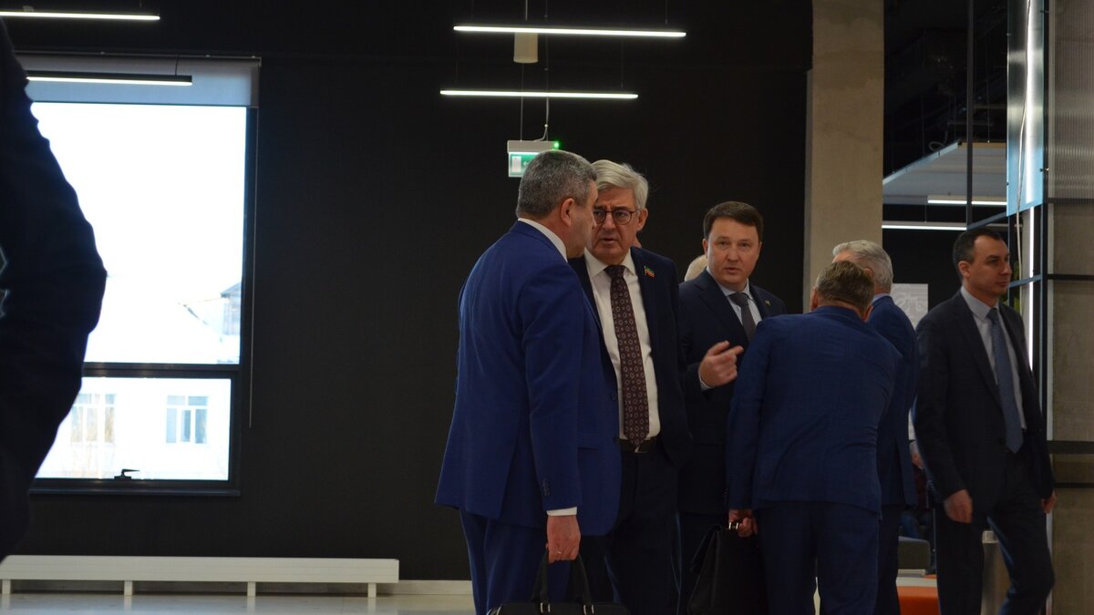     Исполняющим обязанности заместителя главы администрации Уфы по предпринимательству и инвестициям назначен Агарагим Кагиргаджиев, сообщает «Ъ-Уфа» на городскую администрацию