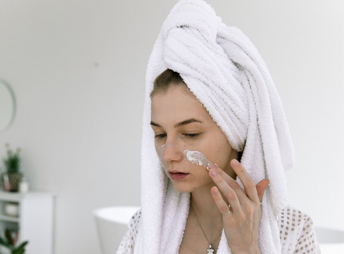 С правильным очищением кожа лица становится заметно лучше и здоровее. Фото с сайта pexels.com, используется по лицензии Creative Commons