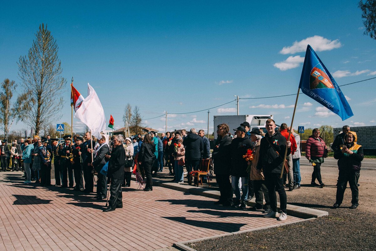 Мероприятие на братской могиле в д.Шапуры, где увековечено более 18000 советских воинов. 2022 год.