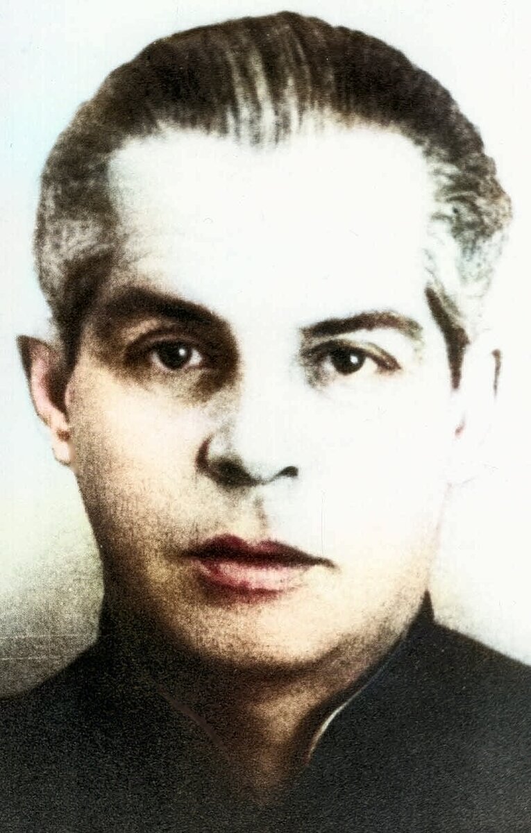 Капитан дальнего плавания Анатолий Николаевич Сахаров