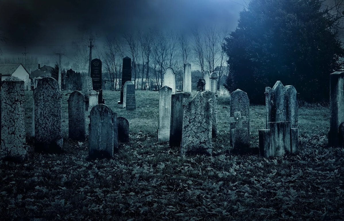 Сонник кладбище видеть. Кладбище Сэдхилл. Жуткое кладбище ночью. Мрачное кладбище. Готическое кладбище.