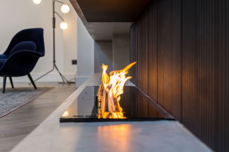 Биокамин в интерьере квартиры.