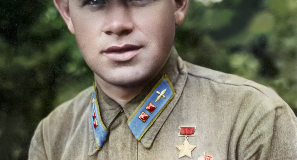 Его штурмовик получил 289 попаданий, но летчик дотянул до аэродрома. Подвиг младшего лейтенанта Анатолия Самочкина