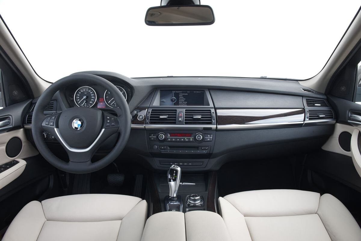 Бмв х5 е70 салон фото Насколько надёжен BMW X5 второго поколения? Максимально подробный разбор. Часть 