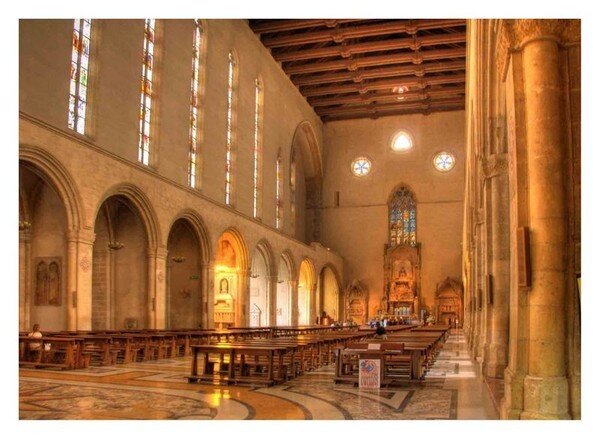 Монастырь Санта-Кьяра - внутренний вид