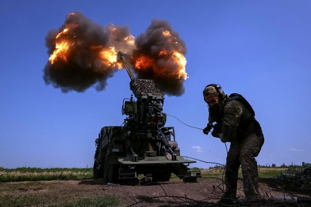   Губернатор Старовойт сообщил об обстреле ВСУ поселка Теткино в Курской области