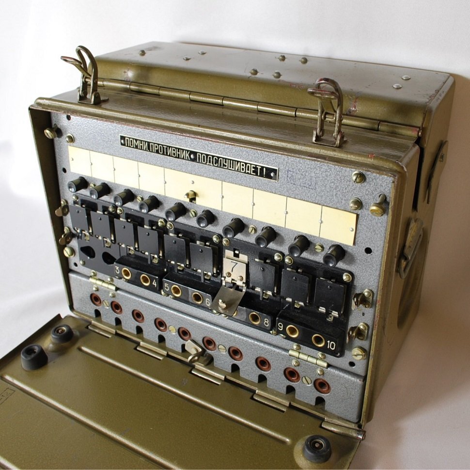 Коммутатор армейский п-193. Зас аппаратура связи т-206. Коммутатор п-193. Полевой коммутатор п-193. Коммутатор п-193.