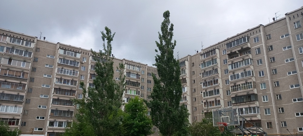    В доме Оксаны Курбатовой - 360 квартир и около тысячи жильцов. Фото: «АиФ-Урал»/ Алексей Смирнов