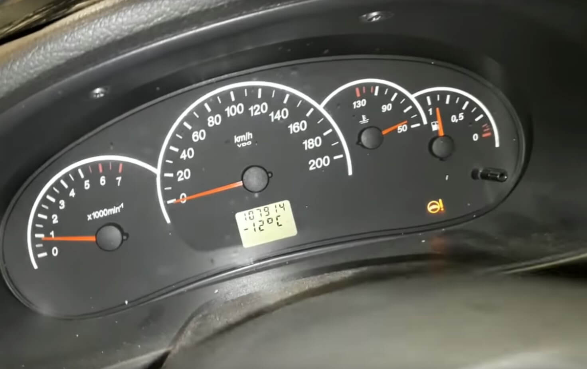 Датчик эур калина 1. Горит лампочка электроусилителя. Горит лампочка электроусилителя. Контрольная лампа резерва топлива приора. Горит лампочка электроусилителя.