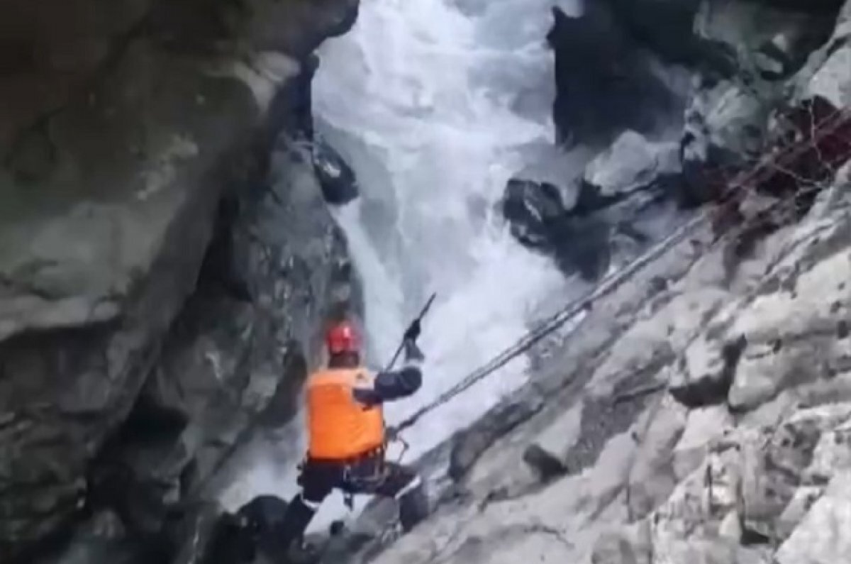    Волонтёры нашли тело молодого человека, утонувшего накануне в КБР