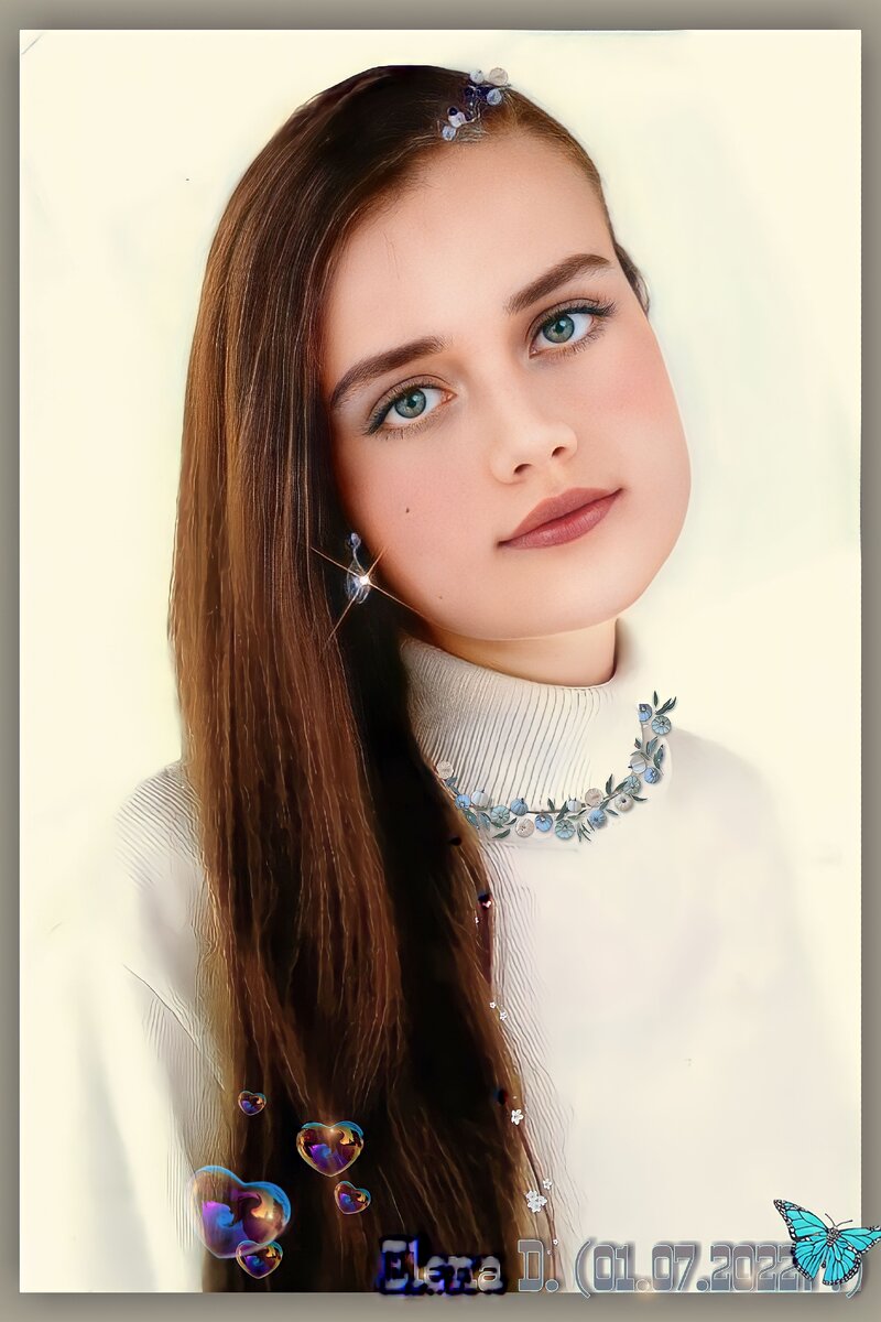 Автопортрет Елены Данилиной (преображен 1 июля 2022г.)