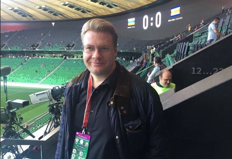 Футбольный комментатор маслаченко. Василий уткин 1998. Василий уткин 2021. Выборнов динамо. Владимир маслаченко комментатор.