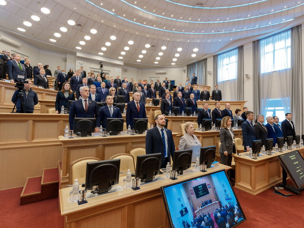    В Югре усовершенствовали систему предоставления мер социальной поддержки детям-сиротам