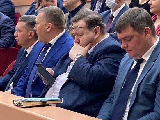     Сергей Наумов (в центре). Фото: saratov.mk.ru "МК в Саратове"