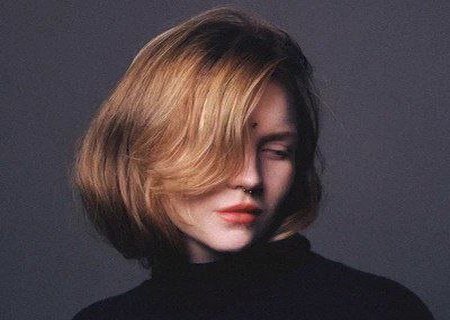    Подозреваемая в убийстве Владлена Татарского собиралась сбежать на Украину