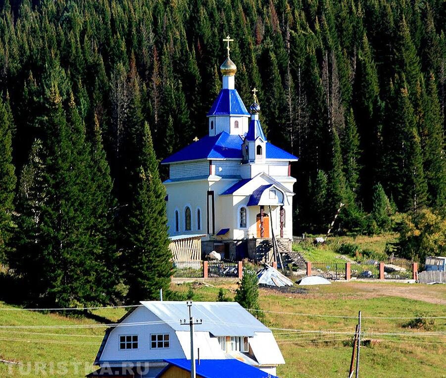 Церкви горного алтая. Село Чоя горный Алтай. Чойский район село Чоя. Церковь Успения Пресвятой Богородицы село Чоя. Республика Алтай, Чойский район, село Чоя.