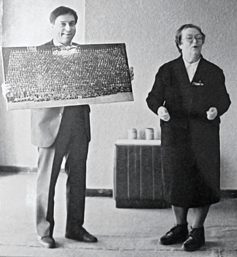 Светлана Пожарская и фотография Кексгольмского полка.