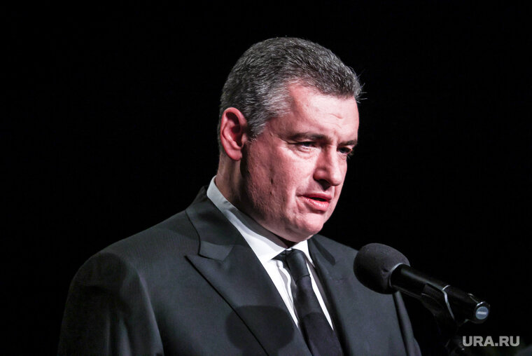    В России следует пересмотреть мораторий о смертной казни, заявил Леонид Слуцкий