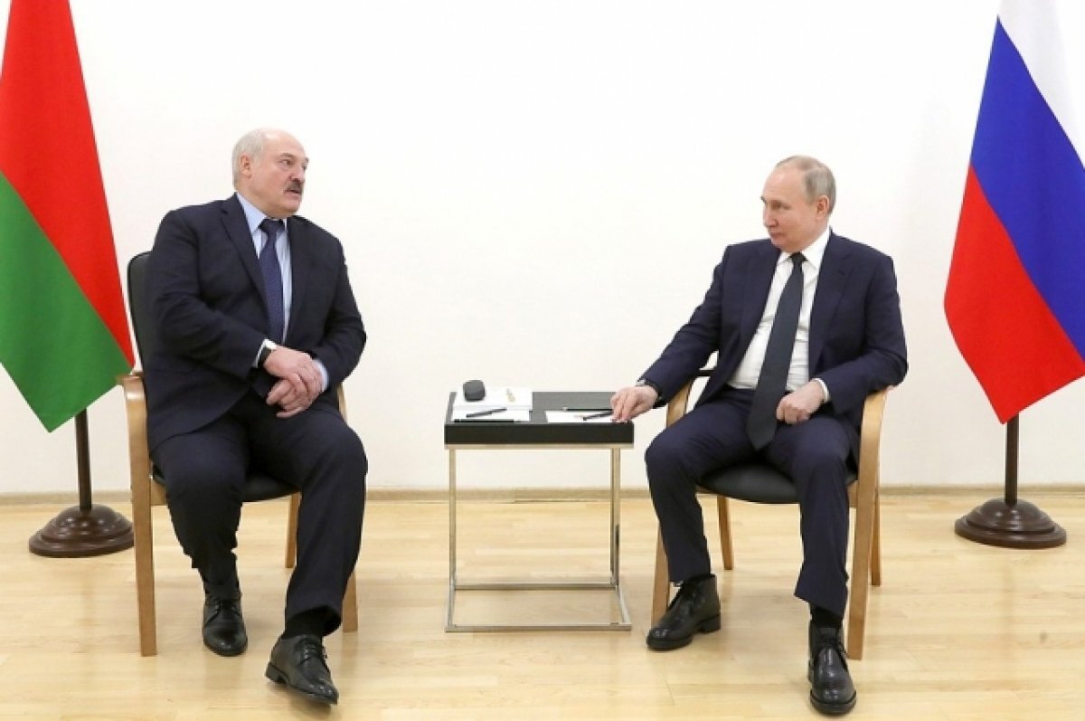    Путин провел встречу с Лукашенко в Москве