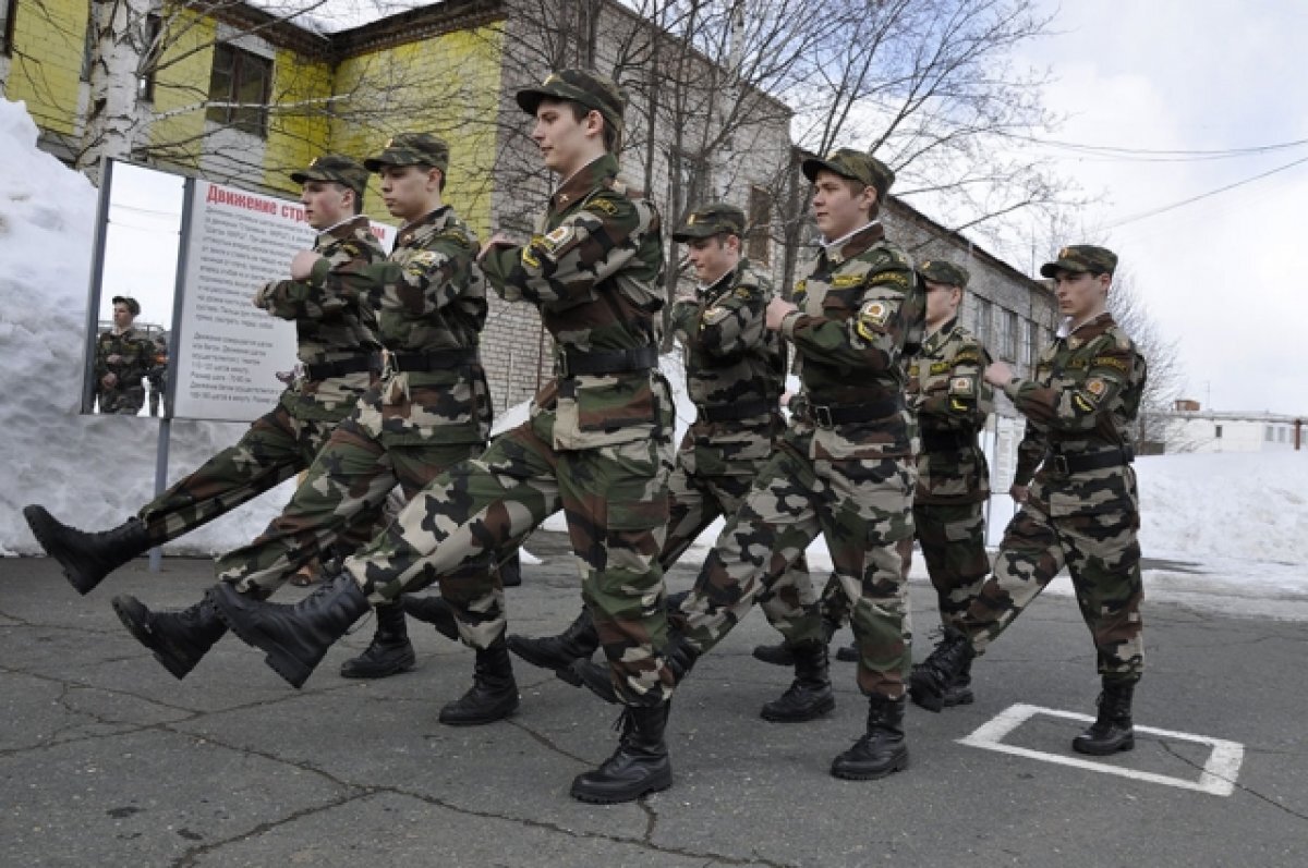    В Петербурге закрыли уголовное дело в отношении покинувшего часть срочника