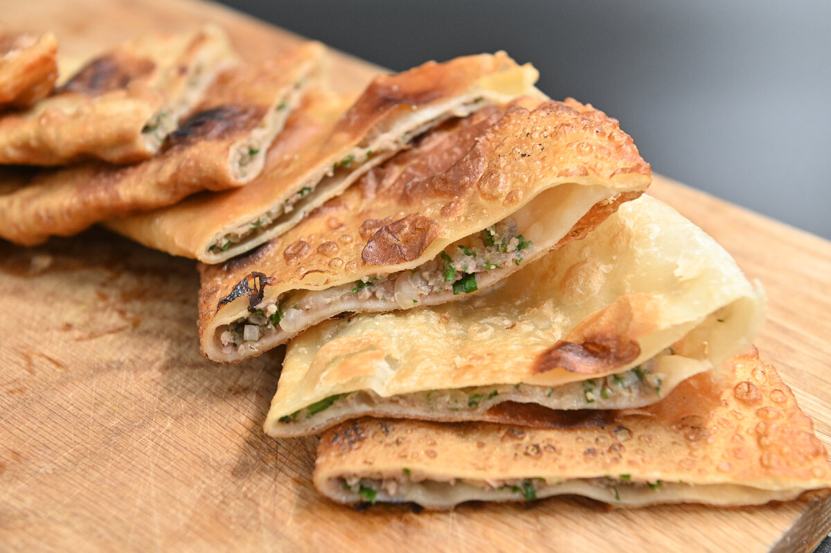 Румяные пирожки в исполнении шеф-повара Григория Мосина из программы #ТыШеф