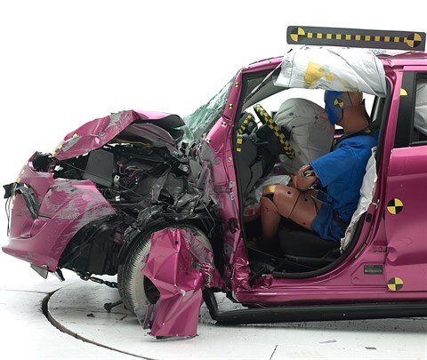 Посмотрите как ушла передняя стойка!