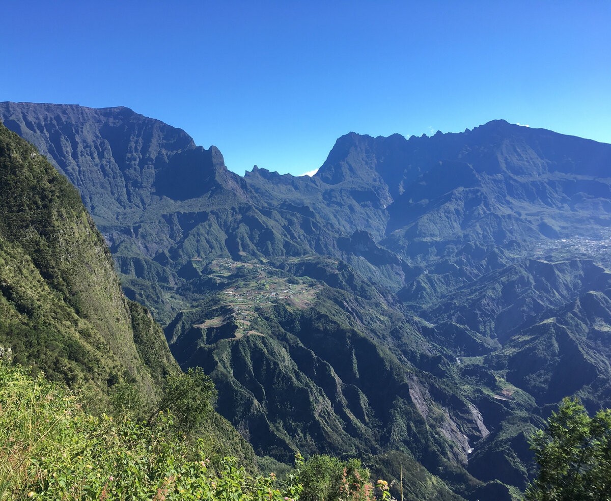Вид на Силаос со смотровой площадки La fenêtre des Makes