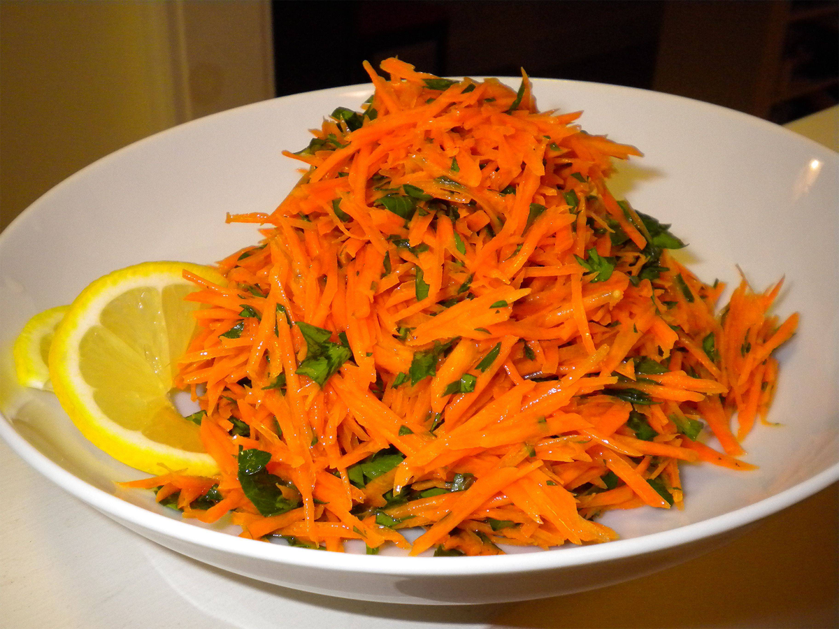 Салат из свежей моркови и свеклы с кешью и медом рецепт с фото пошагово
