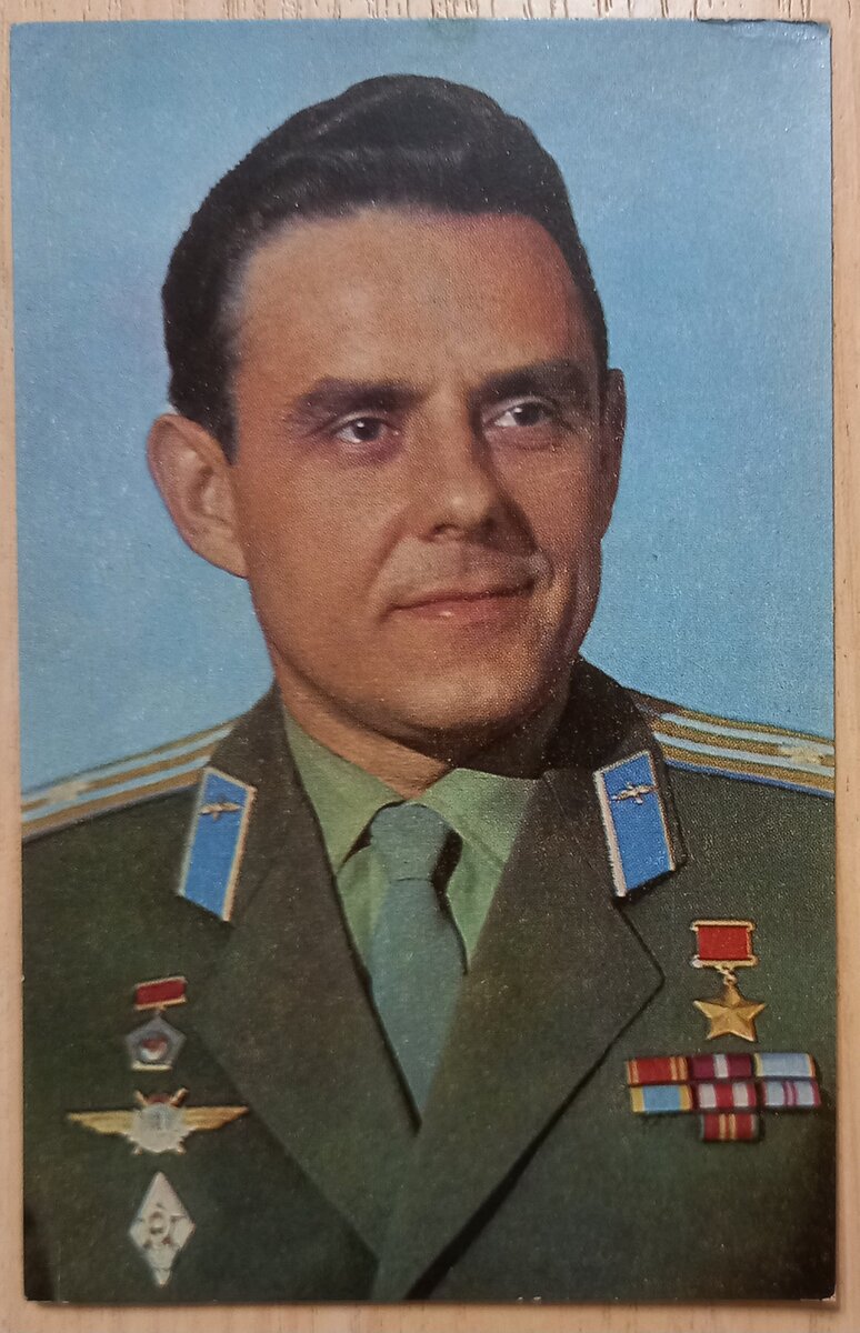 Камаров. Владимир Михайлович комаров. Владимир Михайлович комаров, 1927-1967. Комаро́в Владимир Михайлович. Владимир комаров космонавт.