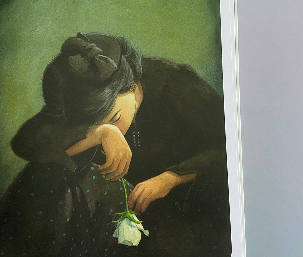 Возможно это именно мама посадила в ум дочери идею, что главное в жизни деньги и статус… Оттого такие горькие плоды