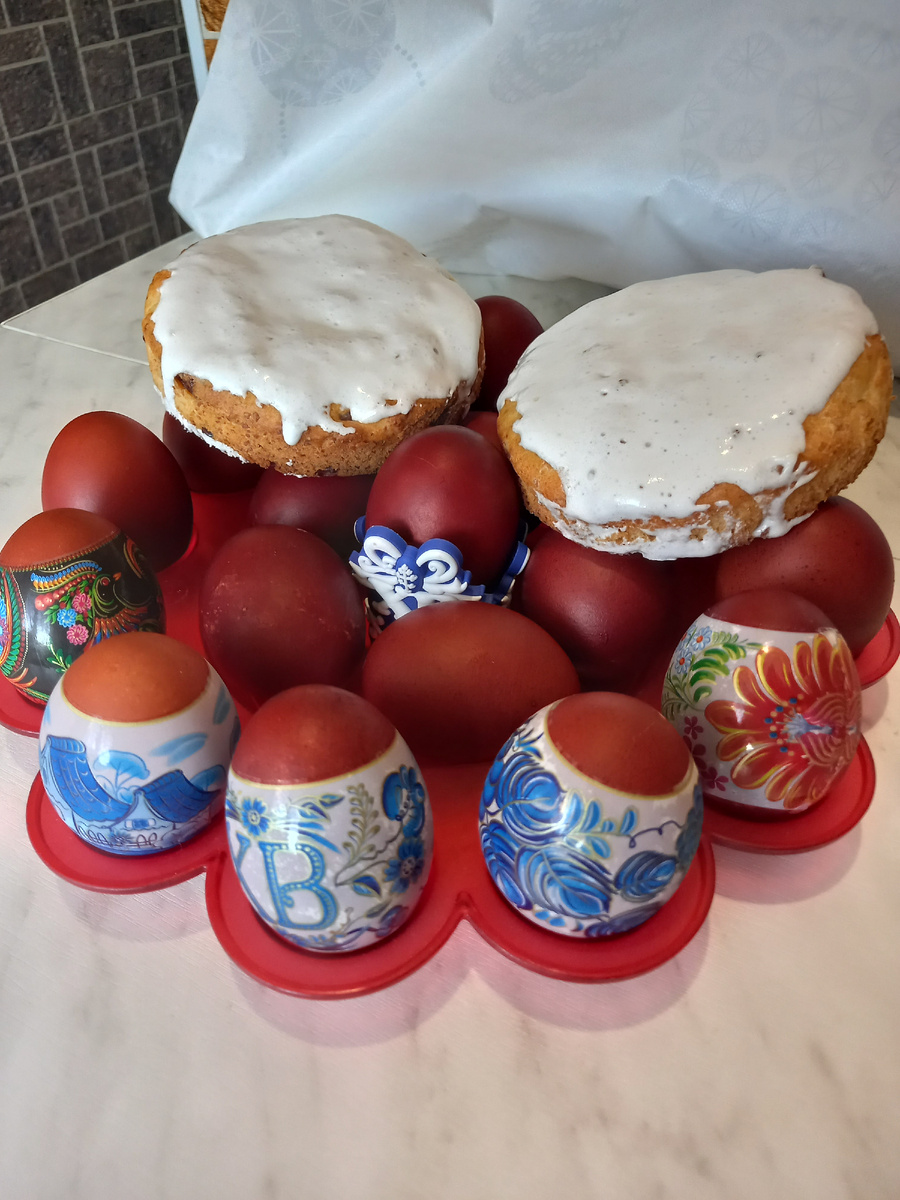 А это яички и куличики, сделанные мною))