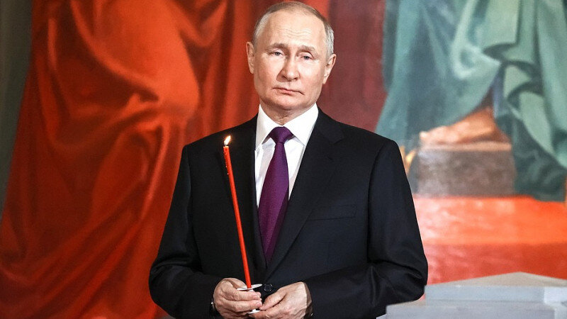     Путин на богослужении. kremlin.ru