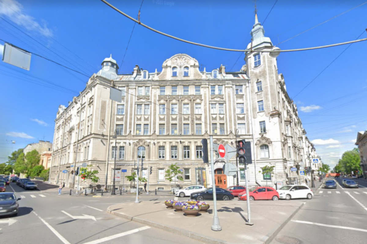    Дом на Австрийской площади, где жил Леонид Андреев, стал памятником