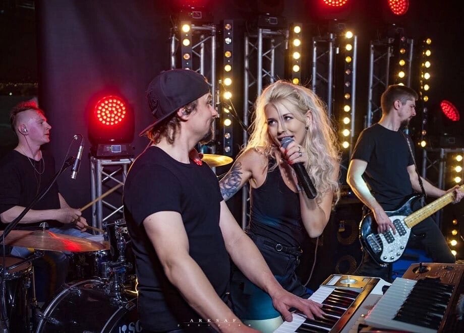 https://vk.com/whitefire_coverband