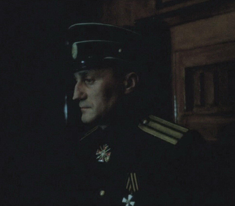 Киношный Александр Васильевич Колчак (играет Юрий Беляев). Кадр из фильма


