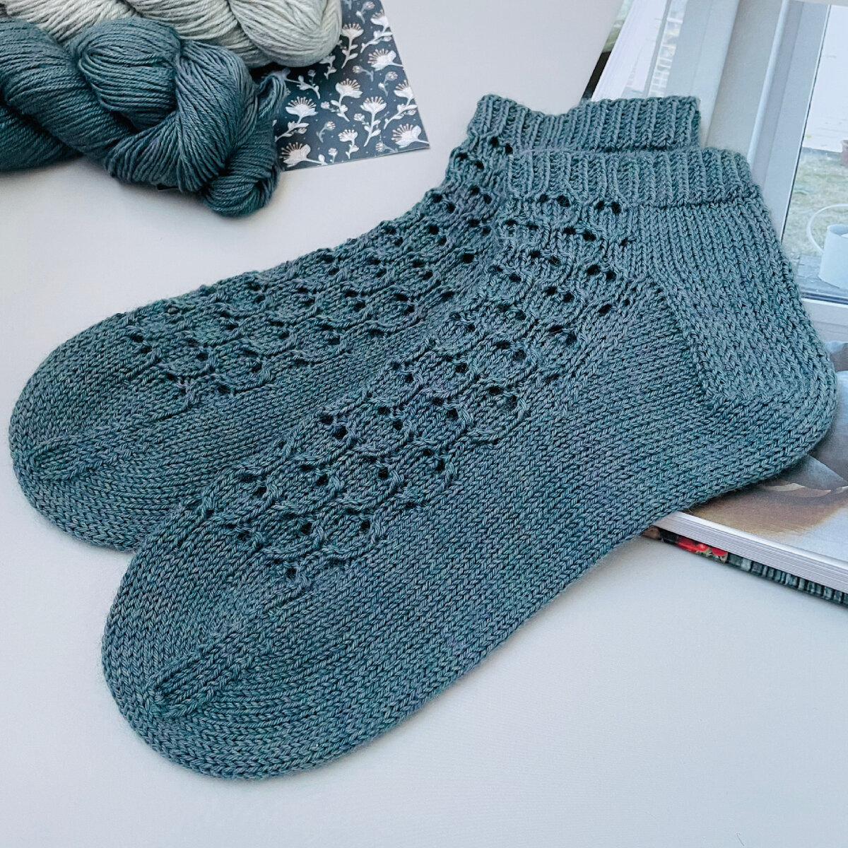Носки с укрепленной пяткой по моему описанию Country socks